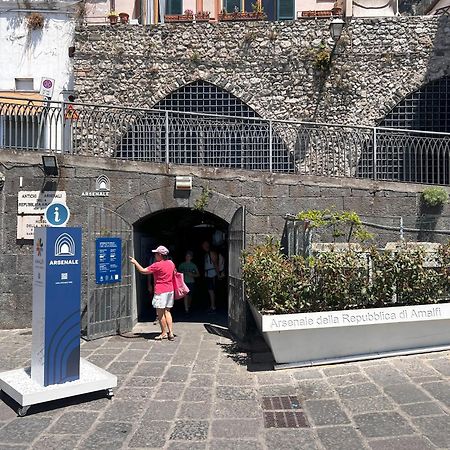 L'Ancora Di Amalfi Apartment Luaran gambar